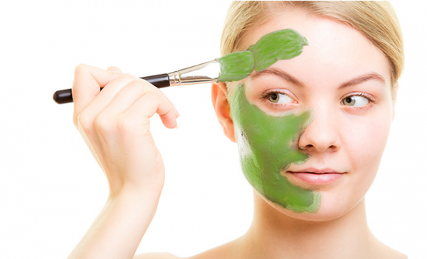 Sử dụng đều đặn mặt nạ sẽ cải thiện tình trạng da khô