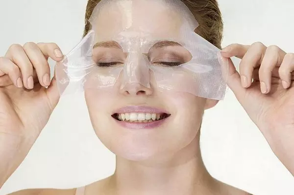 Sử dụng mặt nạ dành riêng cho da khô