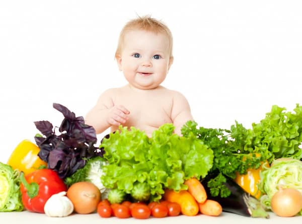 Dinh dưỡng thiếu hụt có thể gây nên hói trán ở trẻ